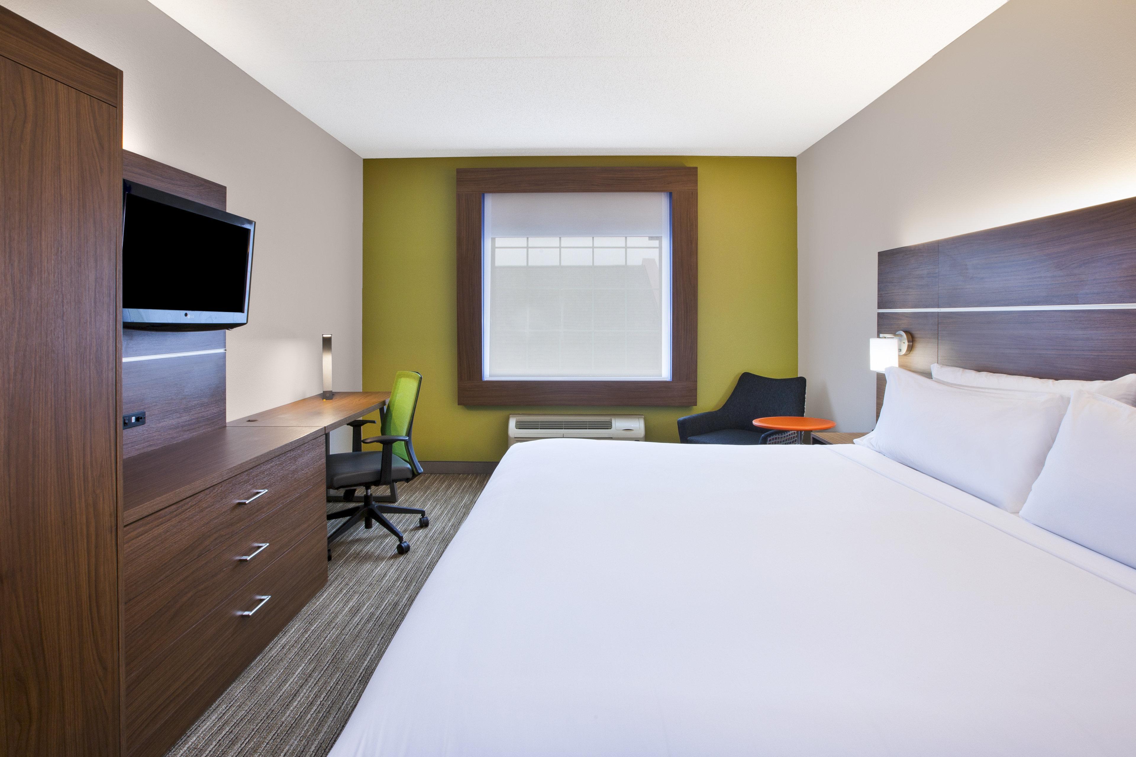Holiday Inn Express Hotel & Suites Manchester Conference Center By Ihg Exterior photo